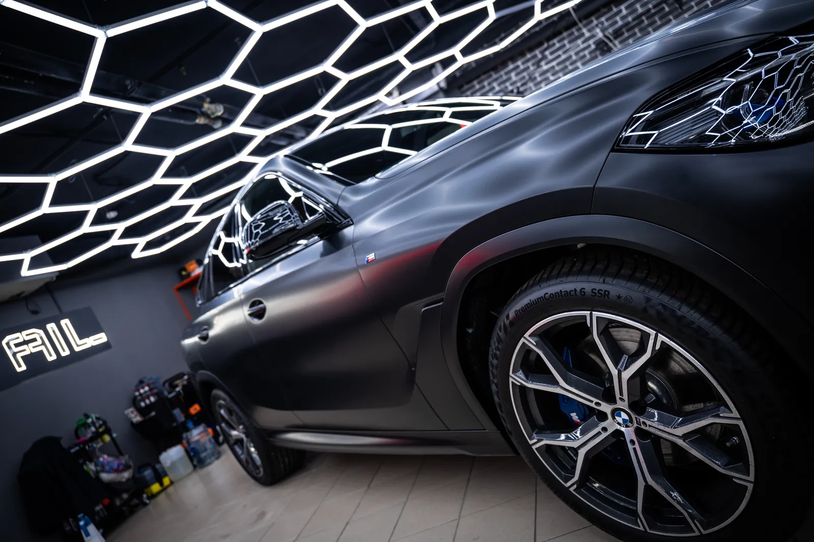 Удаление вмятин без покраски: современное решение для вашего автомобиля