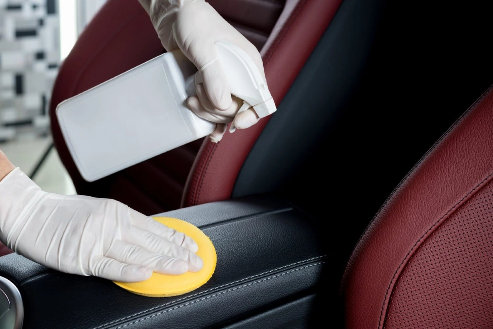 Уход за кожаным салоном автомобиля: полное руководство от экспертов